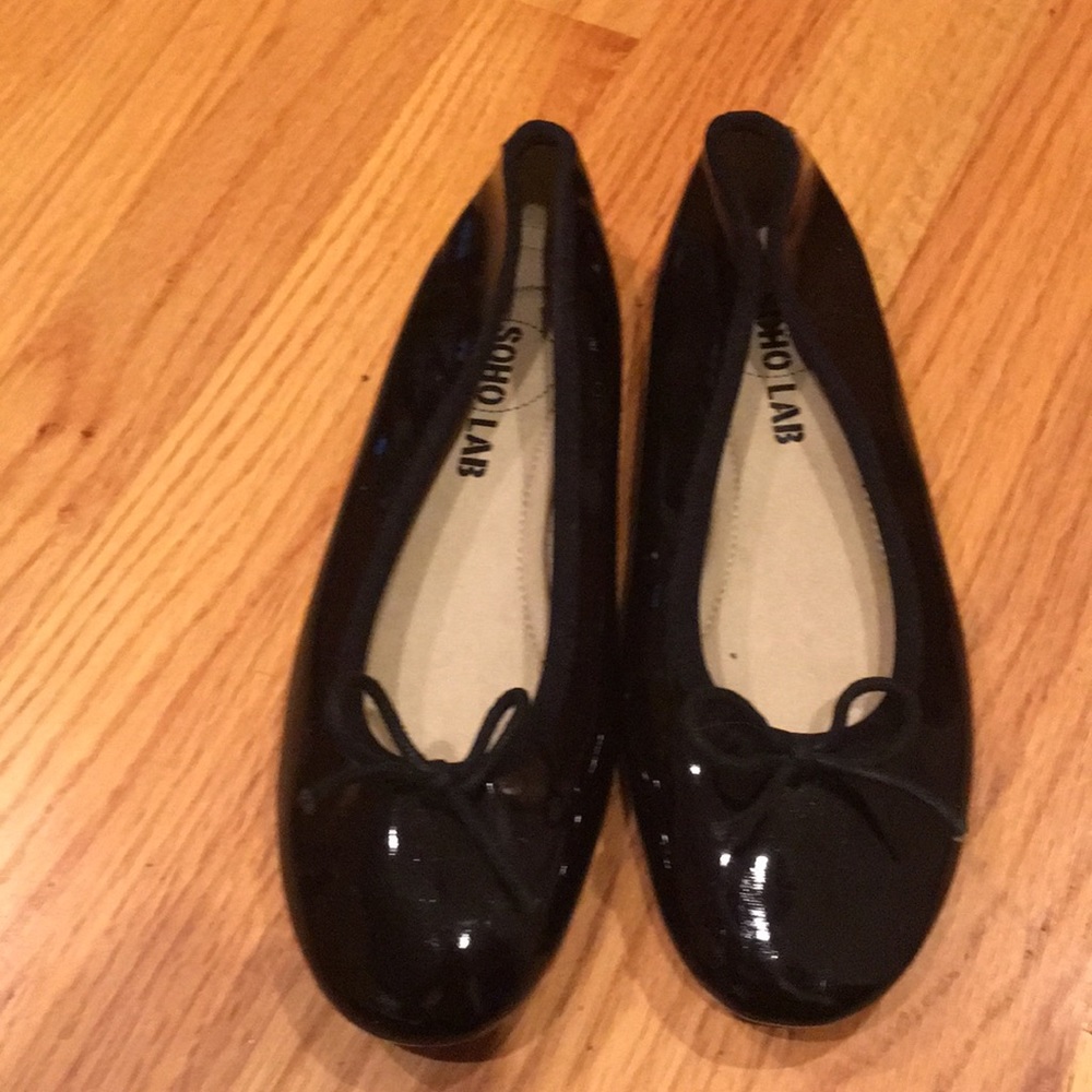 Women’s patent leather flats size 6.5